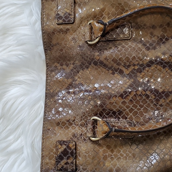 Michael purse, wallet and dust bag - Picture 8 of 14